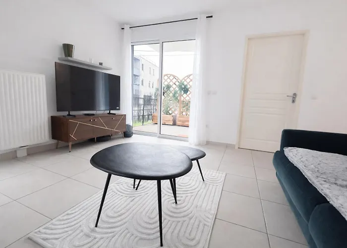 Cosy Avec Parking Proche Aeroport Et Bordeaux Apartment *